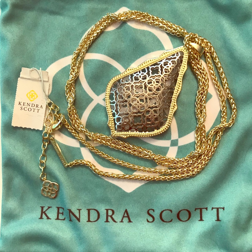 NWT Kendra Scott Aiden Gold Long Pendant Necklace